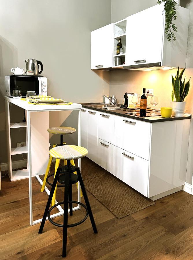 Room114 - Studio Apartment Near The Center Floransa Dış mekan fotoğraf